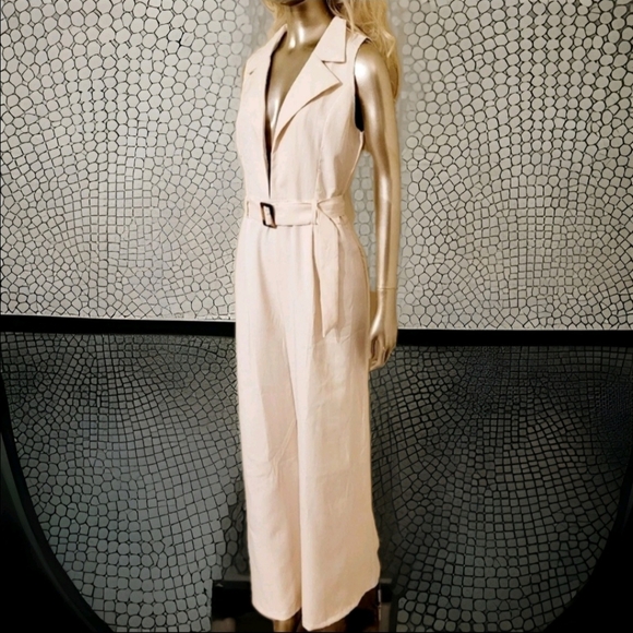 🧚‍♂️HOST PICK NWT Tailored Belted Deep V Neck Wideleg Jumpsuit in Cream Sz 10 - Picture 15 of 15